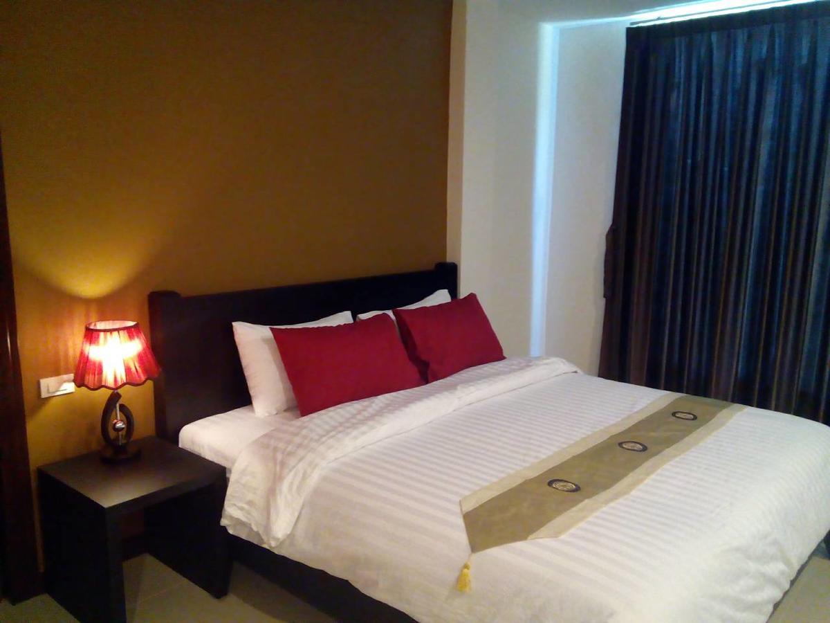 One Fu Hotel Сурин Екстериор снимка